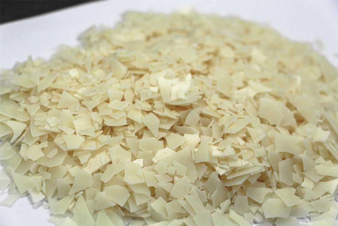 Rumah pewarnaan Lemah Cationic Softener Serpihan, bahan pelembab tekstil Air panas Tipe