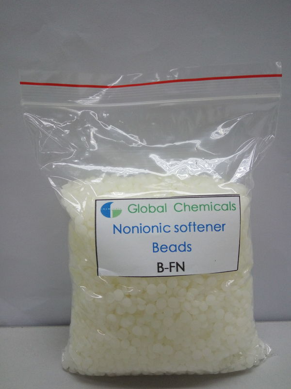 Merah Putih Nonionic Softener Manik larut dalam air panas Nilai Ph 7.5-9.5